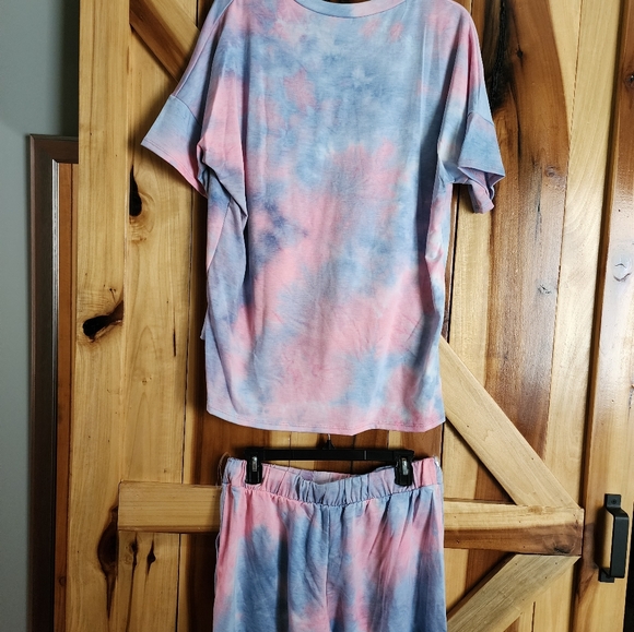 Woman short set - Picture 3 of 3